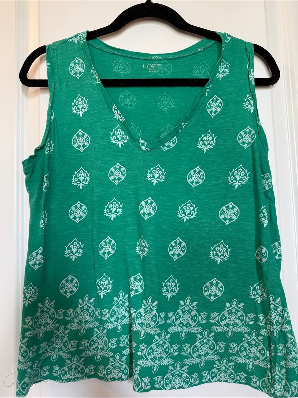 LOFT Emerald Green Printed V-Neck Sleeveless Tank